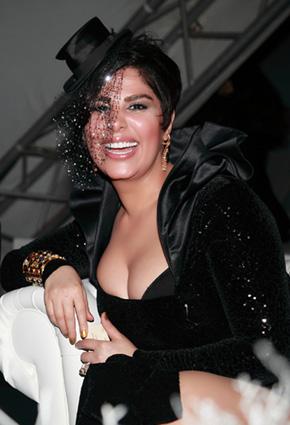 شمس تستقبل العام الجديد من أعلى فندق في العالم بدبي